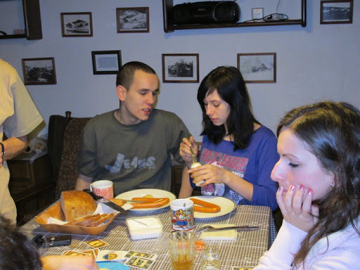 Album image copied from https://lh3.googleusercontent.com/9ksff7la5IHfhcaNK23lUoAIr45BJgx1Ic2oh9XK0L_fD8p5WPOngVFChvUJEYaW9XRjfW6mzw