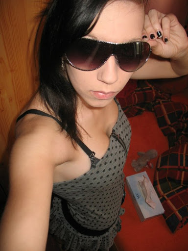Album image copied from https://lh3.googleusercontent.com/B8bt3bGCWEcGYIO4tqfc4U0_rrehEBsy2OlL5MEHMmtwBkf9hrIlOZSlDFtUgUBOyN9Eallyuw