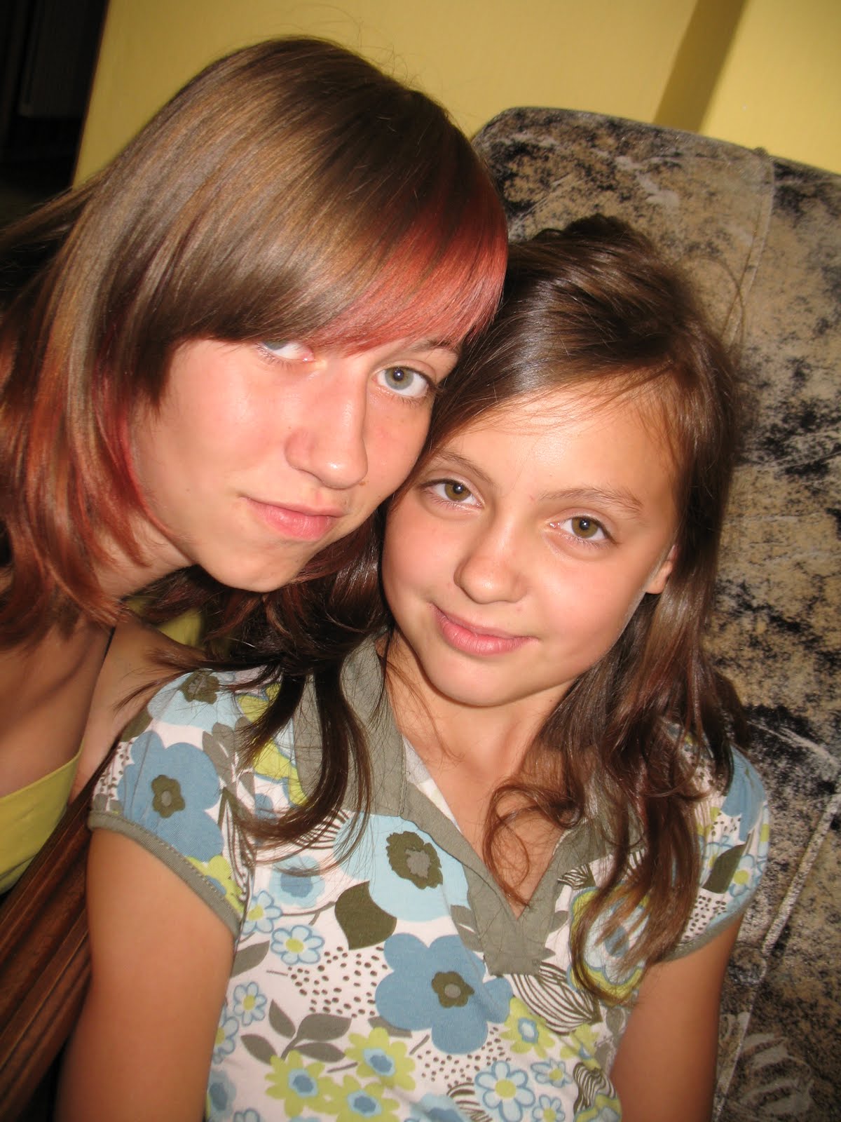 Album image copied from https://lh3.googleusercontent.com/-JOnhHvwd2wY/TIaNsR1okKI/AAAAAAAAFtM/uz-bHg6RxKczZvv-C54Y2ub3B_gUvCbZgCLABGAYYCw/s0-U-I/IMG_3190.JPG