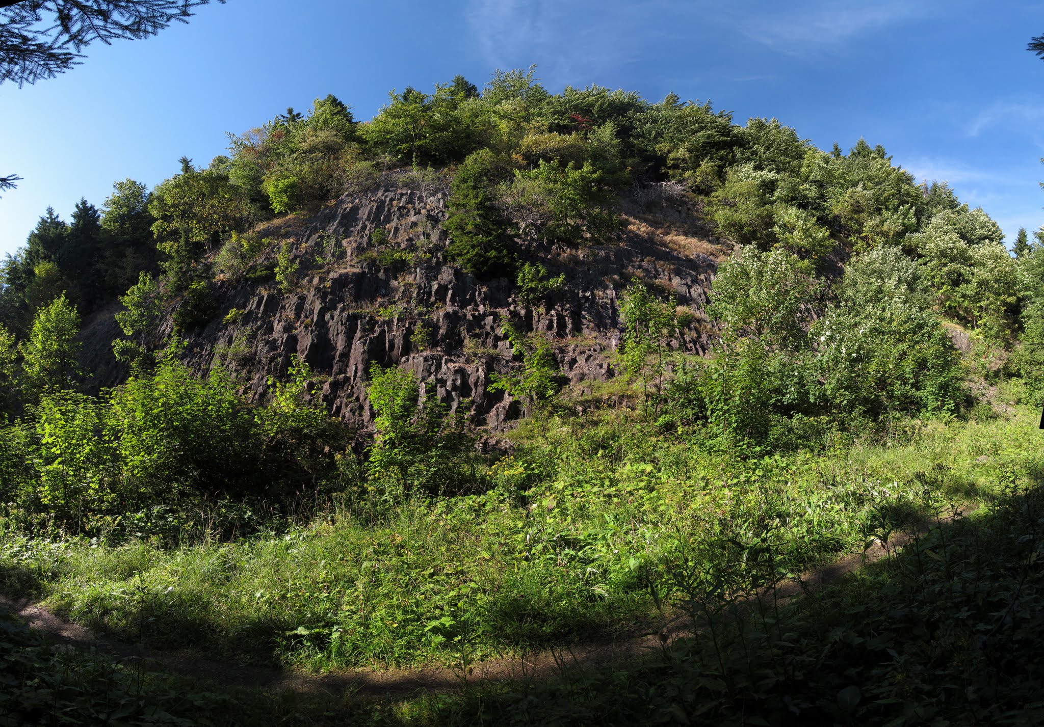 Album image copied from https://lh3.googleusercontent.com/-grrPcBBTxVM/UjRBOtFjjBI/AAAAAAAAOZY/PmGOokD0RSsyQB65lPLlS-TGXeRHfMP4QCLABGAYYCw/s0-U-I/STA_7800%2BPanorama_zkresleni_a_orez.jpg